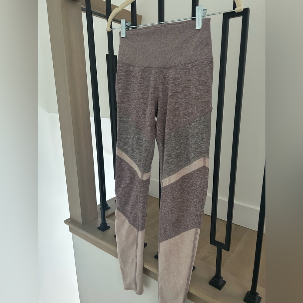 Alo yoga leggings